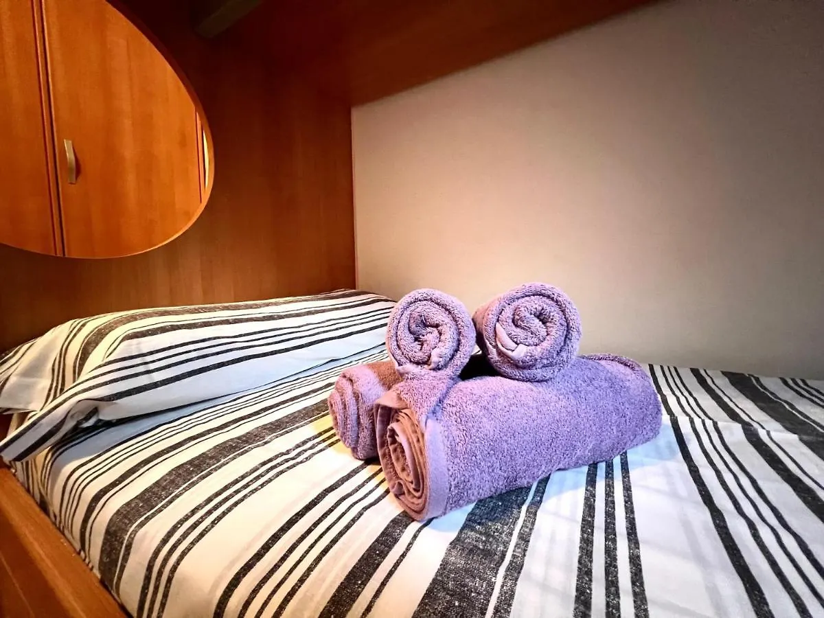 Apartamento Apartamento Ars Rialp - L'Amfitriona 0*,  España